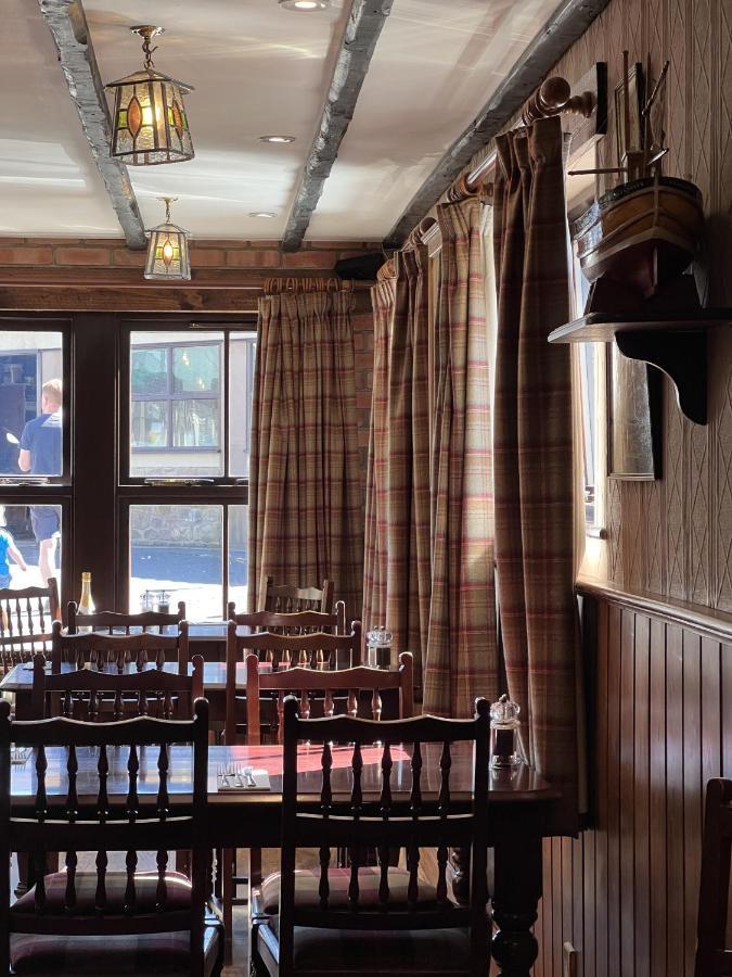 The Olde Ship Inn Seahouses Eksteriør billede